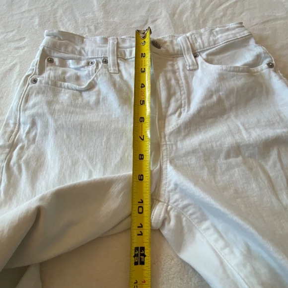 Madewell The Mid-Rise Perfect Vintage Jean in Vintage Canvas, 16849 - Picture 10 of 16